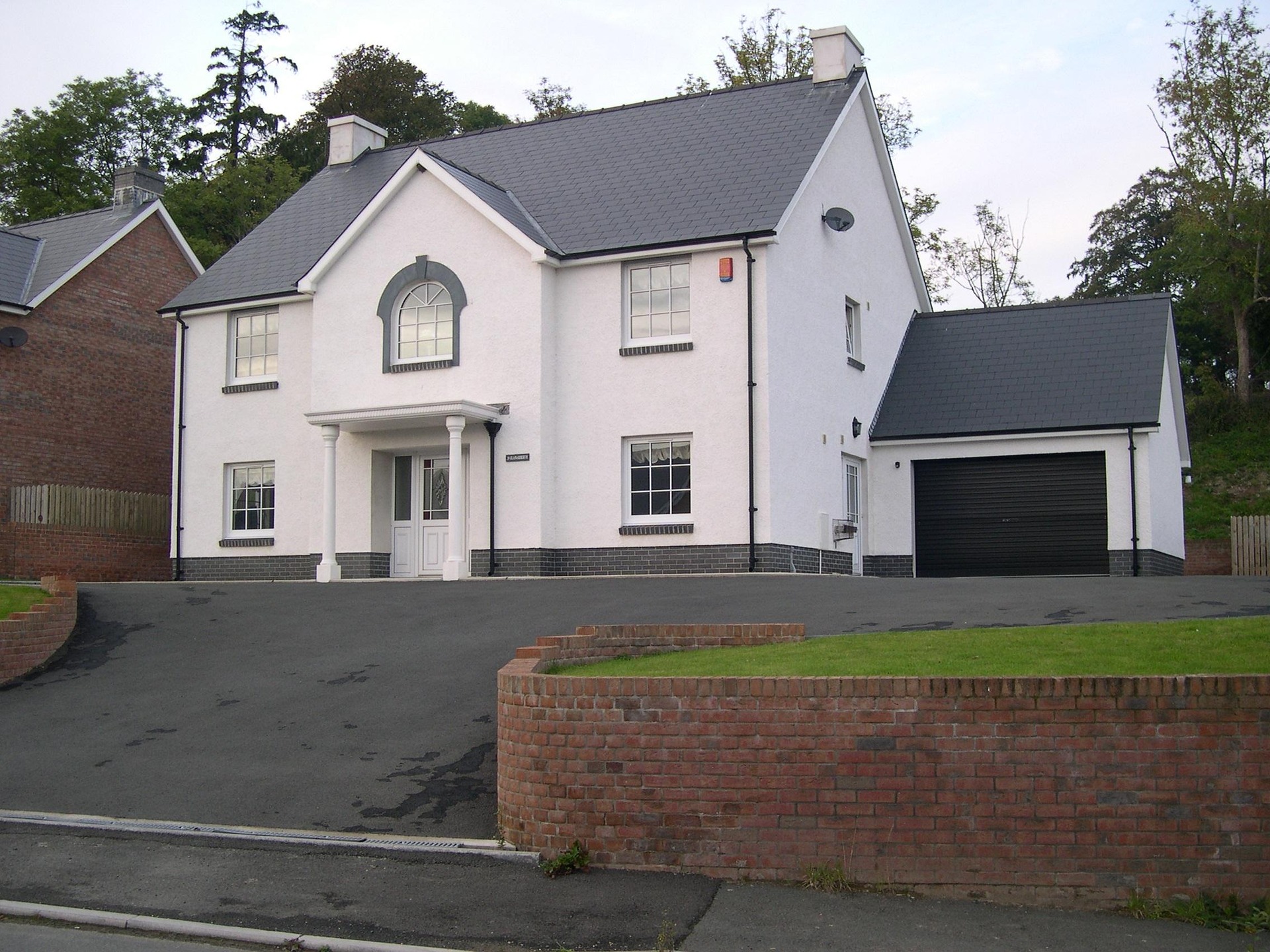 AEDILUX - Interior & Exterior Painting | House painting Sydney | exterior painting services in Sydney.