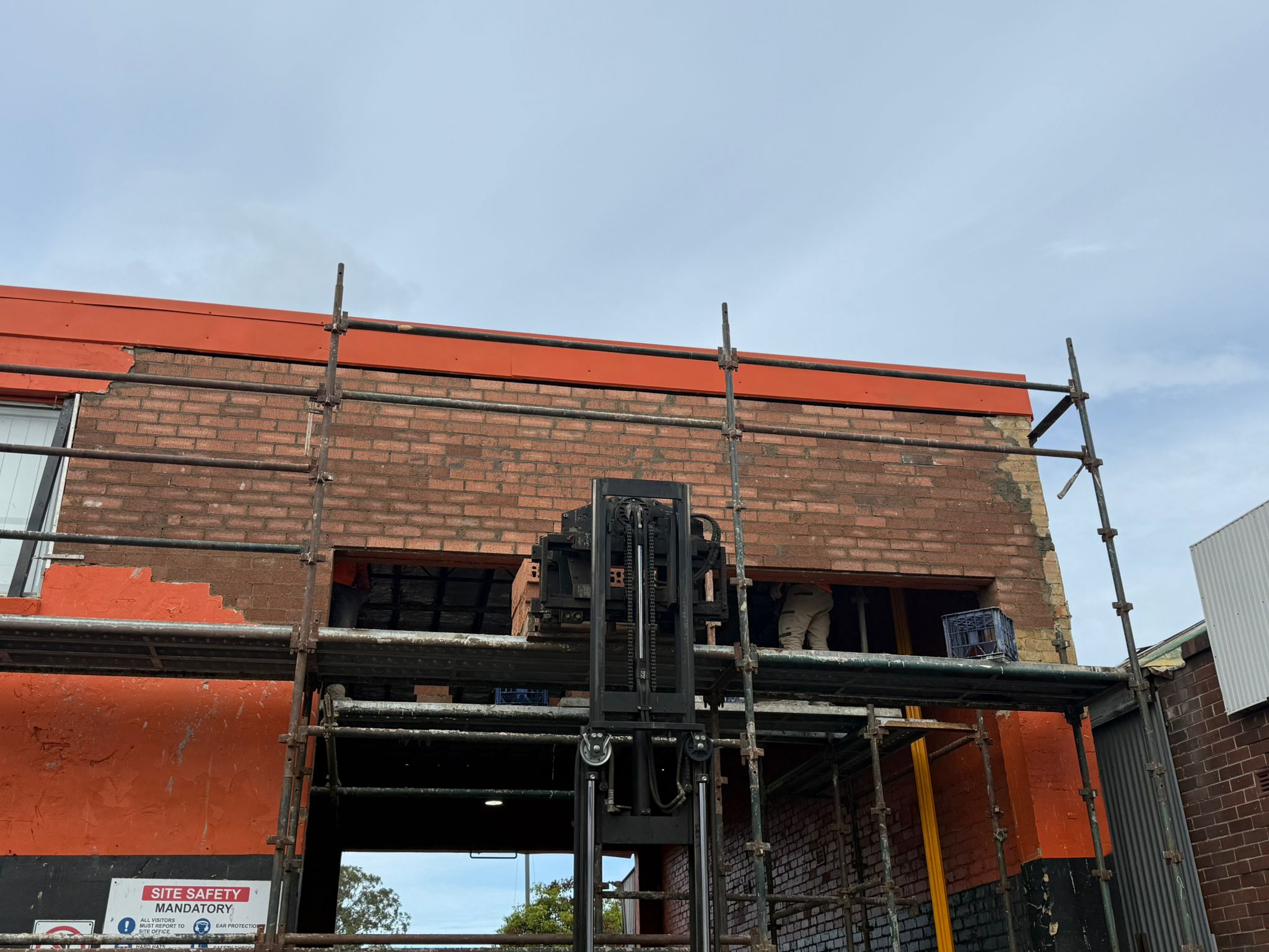 Aedilux - Re-build damage wall, structural repair, House Structural Repair, Structural Repair